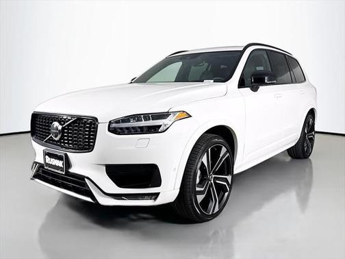 2021 Volvo XC90 T5 R-Design