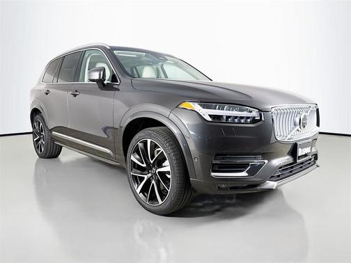 2023 Volvo XC90 B6 Plus 7-Seater
