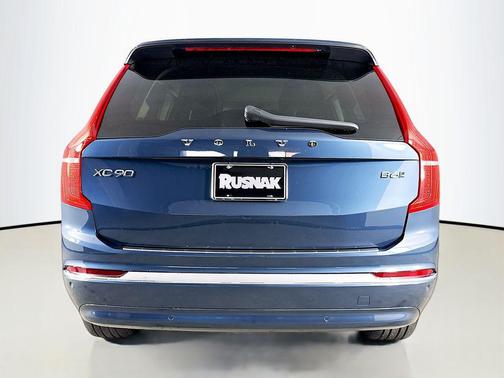 2023 Volvo XC90 B6 Plus 7-Seater