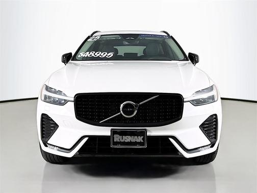 2025 Volvo XC60 B5 Core