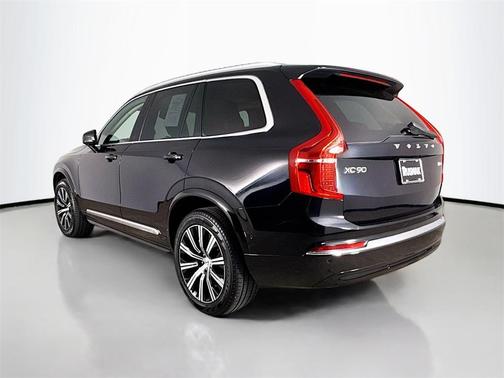 2025 Volvo XC90 B6 Plus 7-Seater