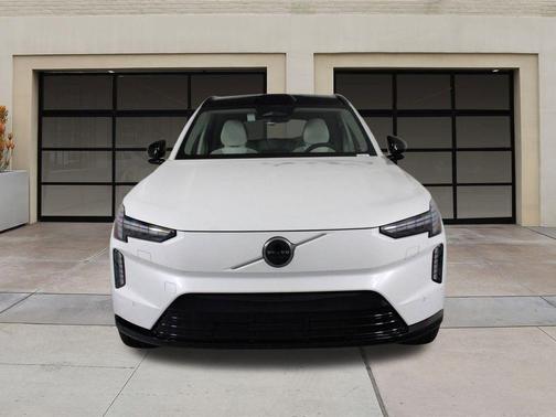 2025 Volvo EX90 Ultra, Twin Motor Performance, Fully electric, 7 Seats