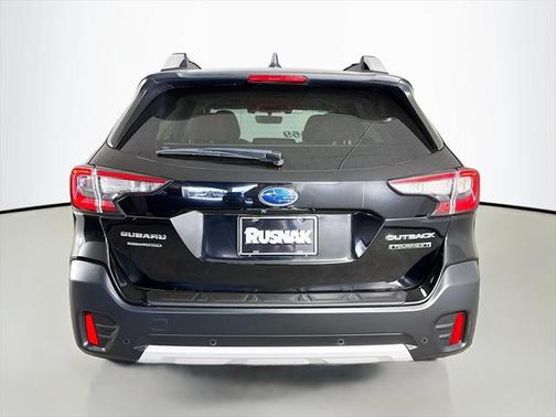 2022 Subaru Outback Touring XT