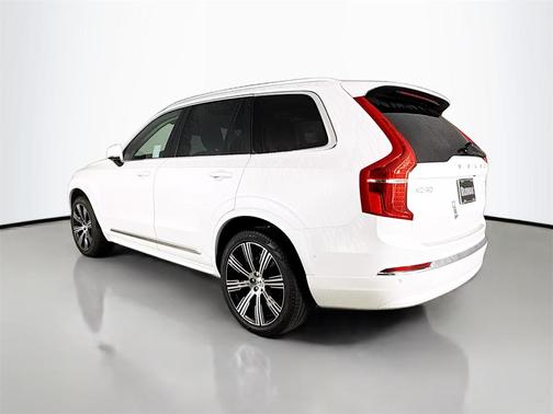 2025 Volvo XC90 B6 Plus 7-Seater