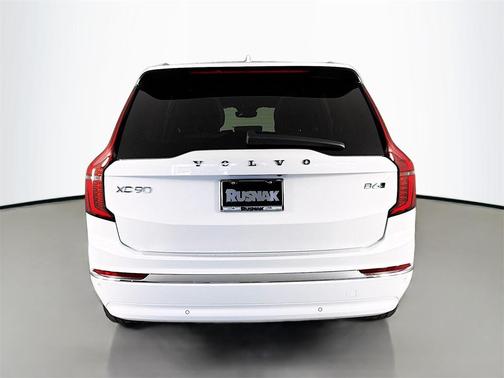 2026 Volvo XC90 B6 Plus 7-Seater