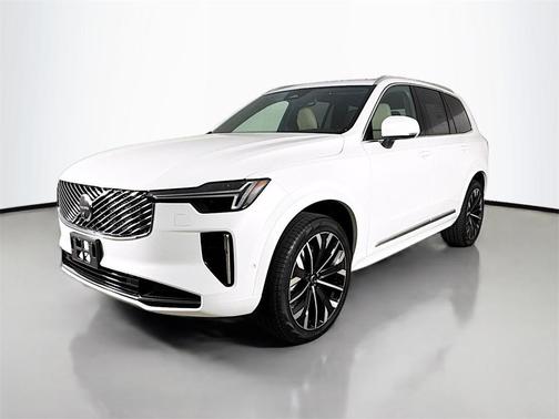 2026 Volvo XC90 B6 Plus 7-Seater