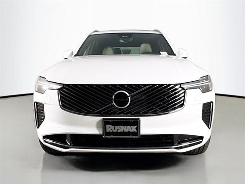 2026 Volvo XC90 Plug-In Hybrid T8 Core