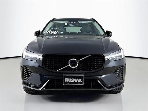 2025 Volvo XC60 Plug-In Hybrid T8 Ultra