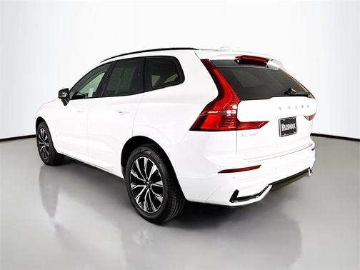 2025 Volvo XC60 B5 Core