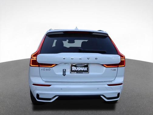 2025 Volvo XC60 Plug-In Hybrid T8 Ultra