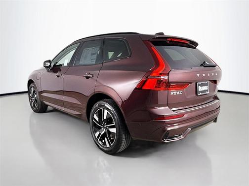 2026 Volvo XC60 Plug-In Hybrid T8 Plus