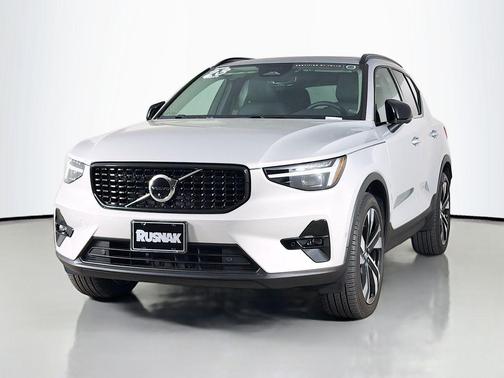 Silver 2023 Volvo XC40 B5 Ultimate Dark Theme