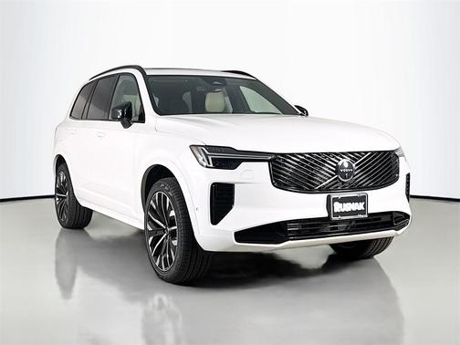 2026 Volvo XC90 B6 Ultra Dark Theme 7-Seater