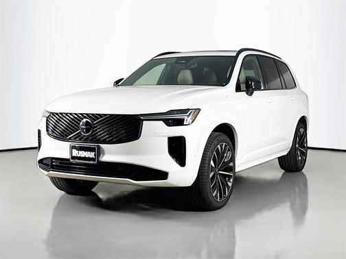 2026 Volvo XC90 B6 Ultra Dark Theme 7-Seater