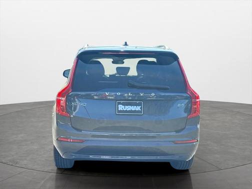 2023 Volvo XC90 B5 Core