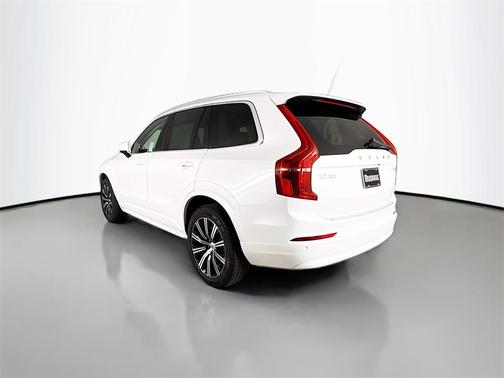 2023 Volvo XC90 B5 Core