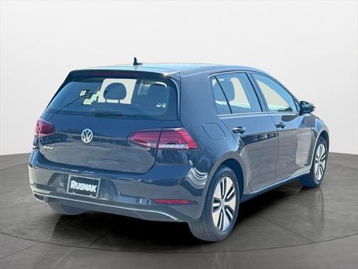2019 Volkswagen e-Golf SE