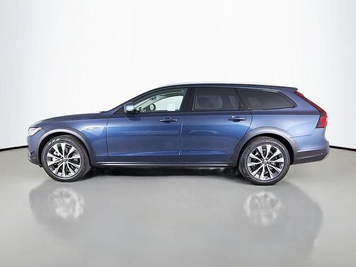 Denim Blue Metallic 2025 Volvo V90 Cross Country Plus, B6 AWD Gas (mild hybrid)