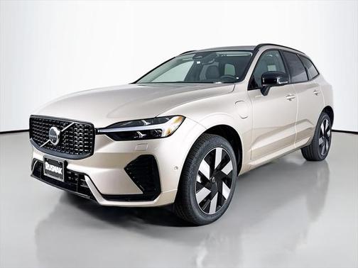 2025 Volvo XC60 Plug-In Hybrid T8 Plus