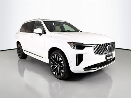 2025 Volvo XC90 B6 Plus 7-Seater