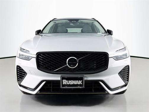 2026 Volvo XC60 Plug-In Hybrid T8 Plus