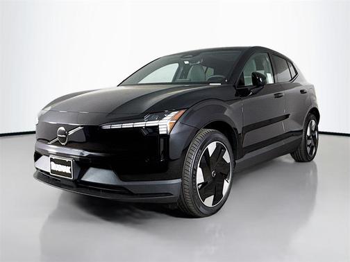 2025 Volvo EX30 Twin Motor Plus