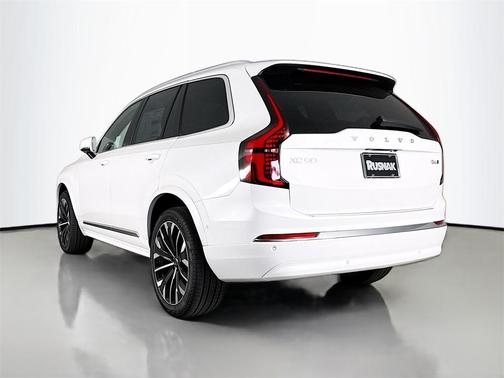 2026 Volvo XC90 B6 Plus 7-Seater