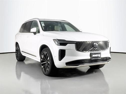 2026 Volvo XC90 B6 Plus 7-Seater