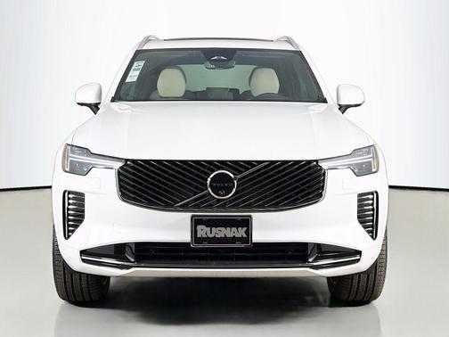 Crystal White Pearl 2026 Volvo XC90 Ultra, B6 AWD Gas (mild hybrid), Gasoline, Bright, 7 Seats