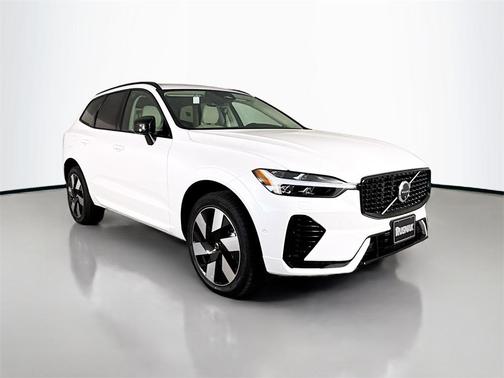 2025 Volvo XC60 Plug-In Hybrid T8 Plus