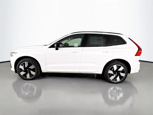 2025 Volvo XC60 Plug-In Hybrid T8 Plus