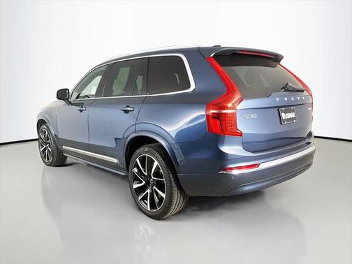 2023 Volvo XC90 B6 Plus 7-Seater