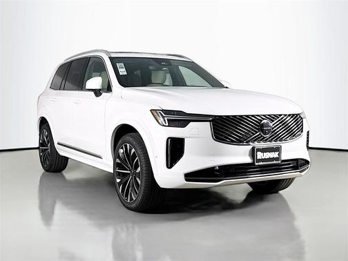 2026 Volvo XC90 B6 Plus 7-Seater