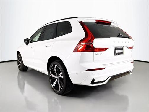 2025 Volvo XC60 Plug-In Hybrid T8 Ultra