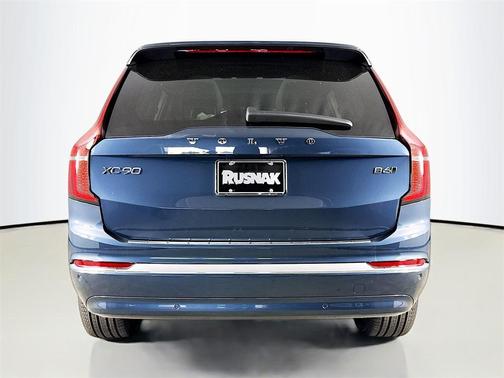2026 Volvo XC90 Plus, B6 AWD Gas (mild hybrid), Gasoline, Bright, 7 Seats
