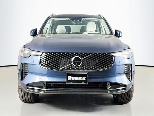2026 Volvo XC90 B6 Ultra 7-Seater