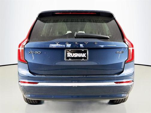 2026 Volvo XC90 B6 Ultra 7-Seater