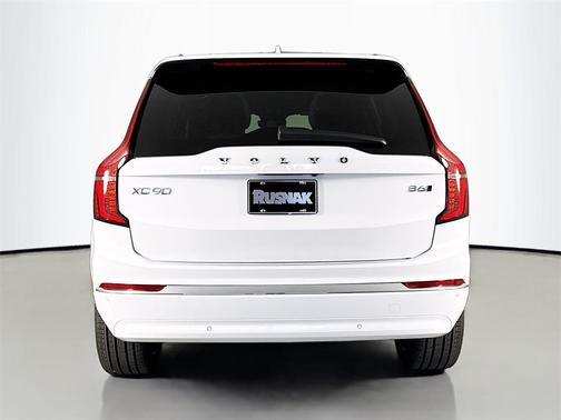 2026 Volvo XC90 B6 Plus 7-Seater