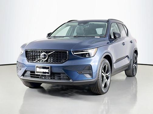 Denim Blue 2026 Volvo XC40 Core, B5 AWD Gas (mild hybrid), Dark