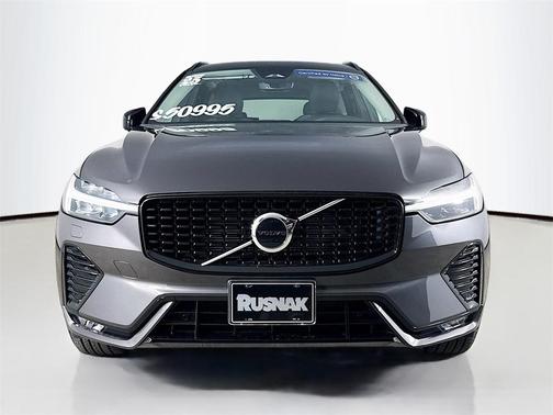 2025 Volvo XC60 B5 Core