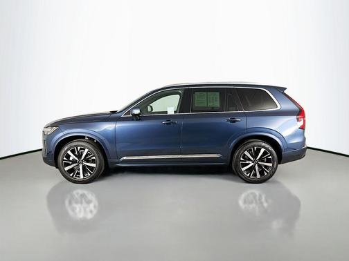 2026 Volvo XC90 B6 Core