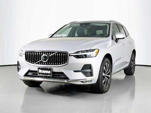 Silver 2023 Volvo XC60 B5 Plus Bright Theme