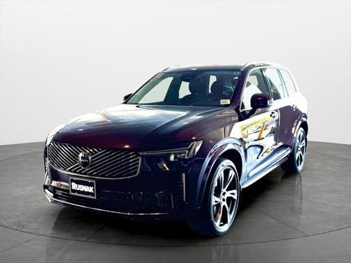 2025 Volvo XC90 B6 Core