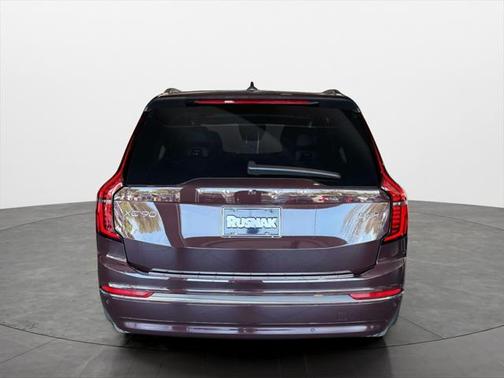 2025 Volvo XC90 B6 Core