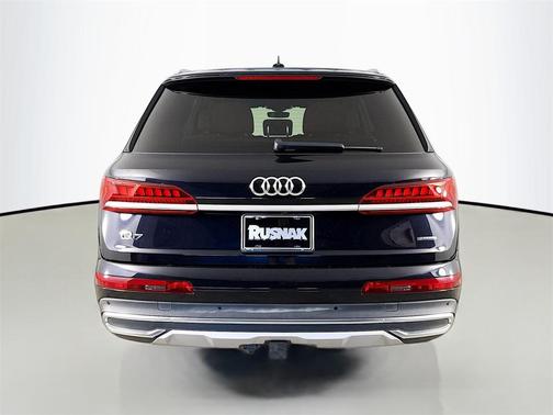 2021 Audi Q7 45 Premium
