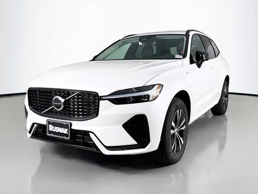 2025 Volvo XC60 Plug-In Hybrid T8 Core