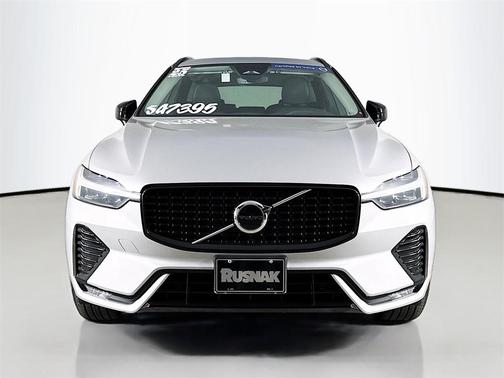 2025 Volvo XC60 B5 Core