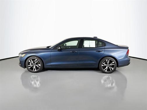 2025 Volvo S60 B5 Core