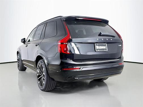 2026 Volvo XC90 Plug-In Hybrid Ultra Dark Theme, T8 AWD, Electric/Gasoline, 7 Seats