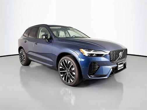 2026 Volvo XC60 B5 Ultra